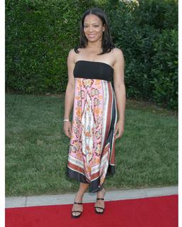 Luna Lauren Velez feet photo thumbnail
