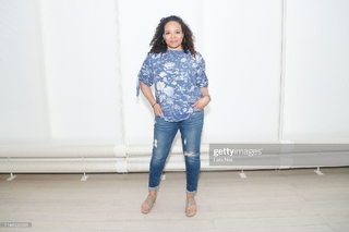 Luna Lauren Velez feet photo thumbnail