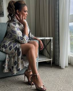 Luna Lauren Velez feet photo thumbnail