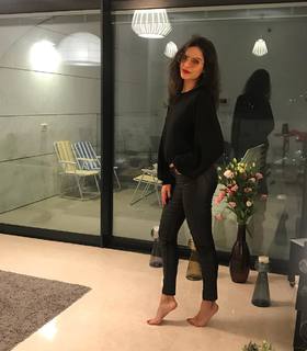 Luna Mansour feet photo 15