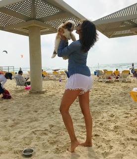 Luna Mansour feet photo 12