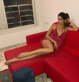 Luna Mansour feet photo 19