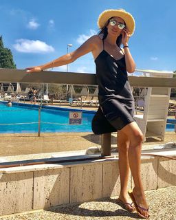 Luna Mansour feet photo 8