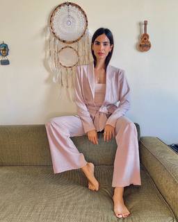 Luna Mansour feet photo 3