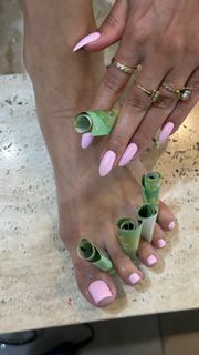 Luna Mansour feet photo 2