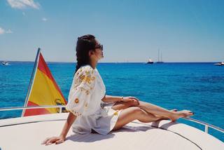 Luna Maya feet photo 12