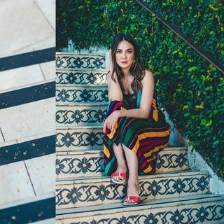 Luna Maya feet photo 2