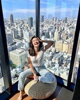 Luna Maya feet photo 16