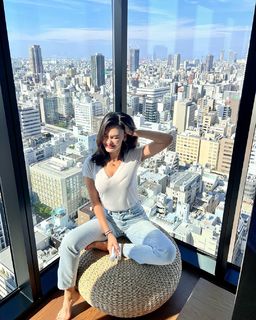 Luna Maya feet photo 14