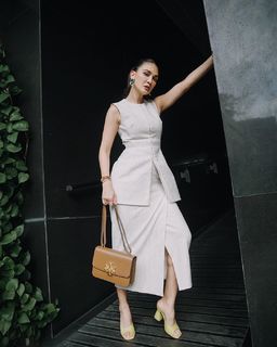 Luna Maya feet photo 8