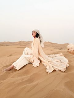 Luna Maya feet photo 16
