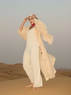 Luna Maya feet photo 14