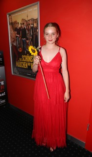 Luna Wedler feet photo 12