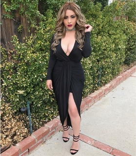 Lupe Ramos feet photo thumbnail