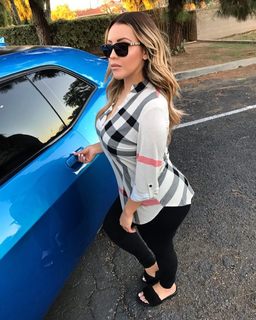 Lupe Ramos feet photo thumbnail