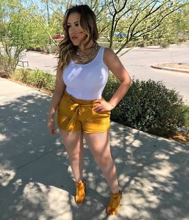 Lupe Ramos feet photo thumbnail