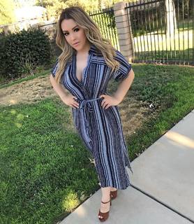 Lupe Ramos feet photo thumbnail