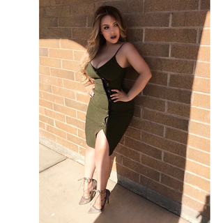 Lupe Ramos feet photo thumbnail