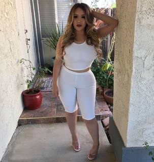 Lupe Ramos feet photo thumbnail