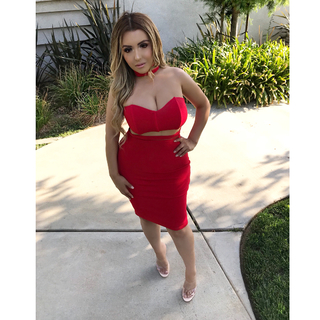 Lupe Ramos feet photo thumbnail