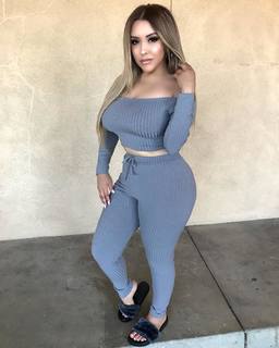 Lupe Ramos feet photo thumbnail