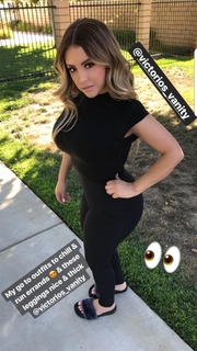 Lupe Ramos feet photo thumbnail