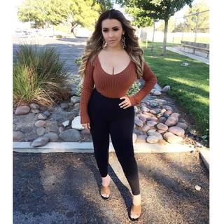 Lupe Ramos feet photo thumbnail