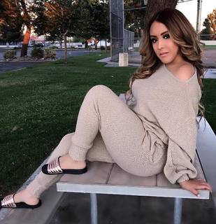 Lupe Ramos feet photo thumbnail