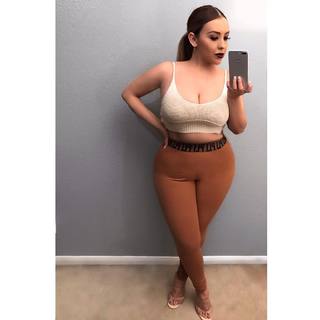 Lupe Ramos feet photo thumbnail