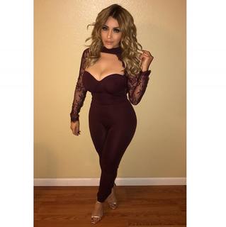 Lupe Ramos feet photo thumbnail