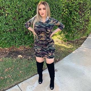 Lupe Ramos feet photo thumbnail