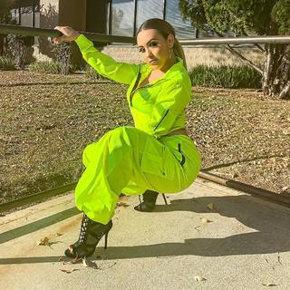 Lupe Ramos feet photo thumbnail