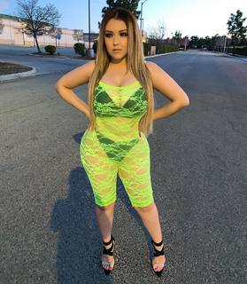 Lupe Ramos feet photo thumbnail