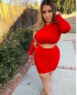 Lupe Ramos feet photo thumbnail