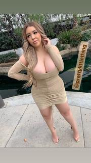 Lupe Ramos feet photo thumbnail