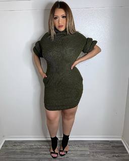 Lupe Ramos feet photo thumbnail