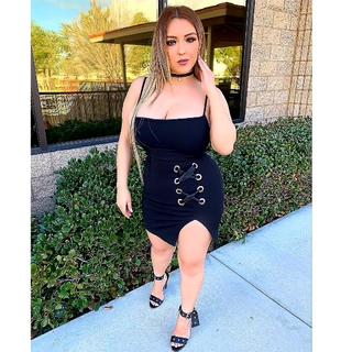 Lupe Ramos feet photo thumbnail