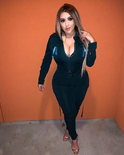Lupe Ramos feet photo thumbnail