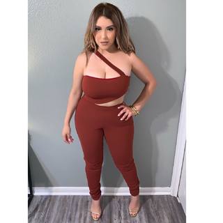 Lupe Ramos feet photo thumbnail