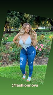 Lupe Ramos feet photo thumbnail