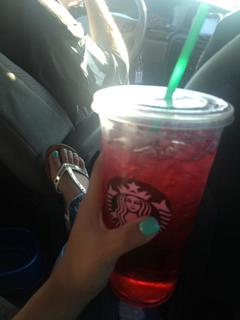 Lupe Ramos feet photo thumbnail