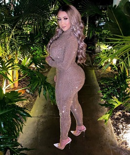 Lupe Ramos feet photo thumbnail