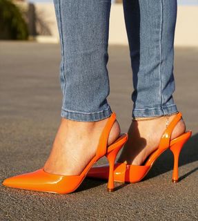 Lupe Ramos feet photo thumbnail