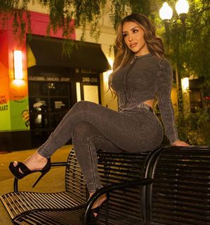 Lupe Ramos feet photo thumbnail