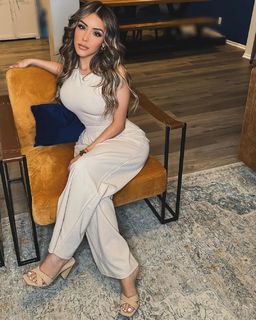 Lupe Ramos feet photo thumbnail