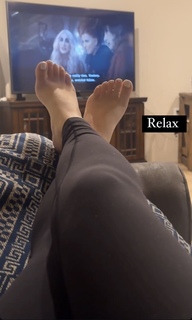 Lupe Ramos feet photo thumbnail