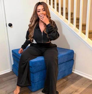 Lupe Ramos feet photo thumbnail