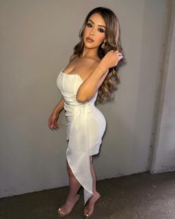 Lupe Ramos feet photo thumbnail