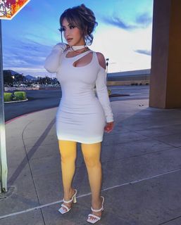 Lupe Ramos feet photo thumbnail