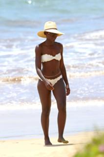Lupita Nyong'o feet photo thumbnail
